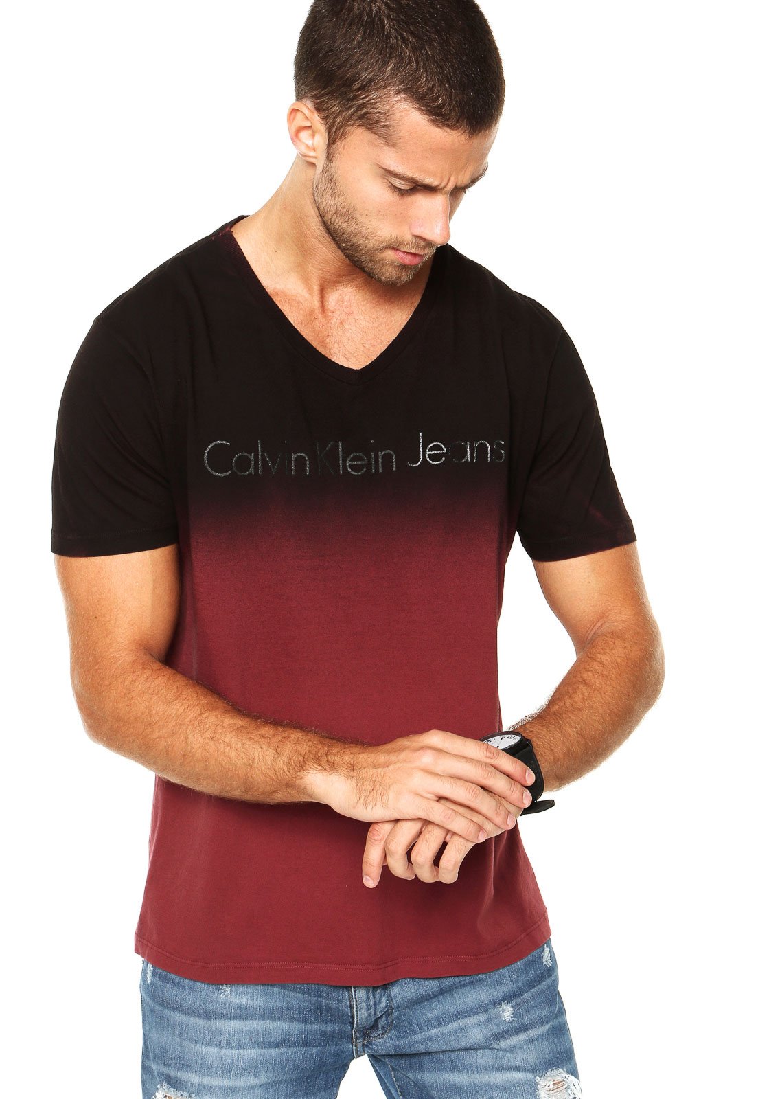 Camiseta Calvin Klein Degradê Institucional Bordô - Compre Agora