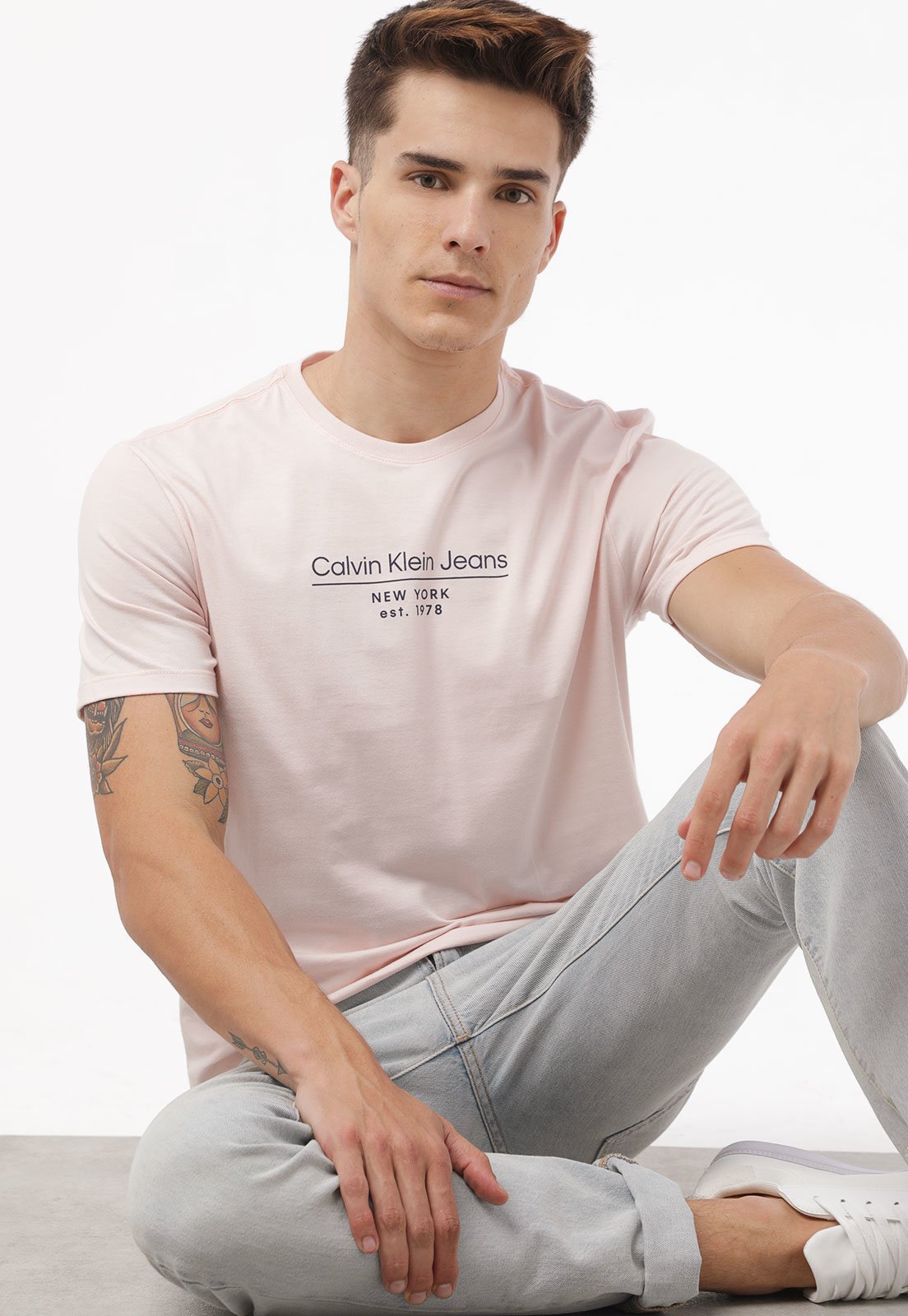 Camiseta Calvin Klein Jeans Logo Bege - Compre Agora