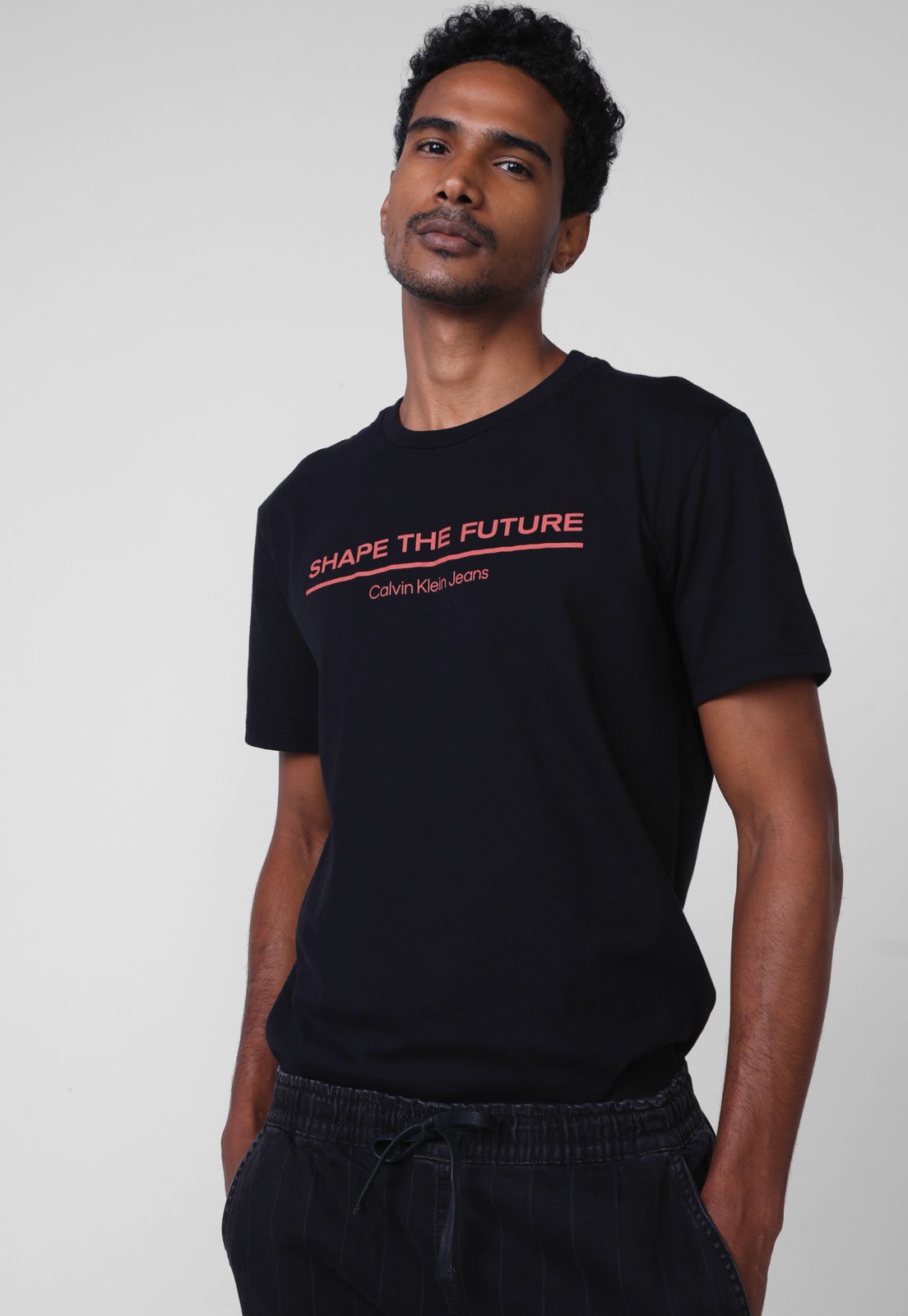 Camiseta Calvin Klein Jeans Shape The Future Preta - Compre Agora