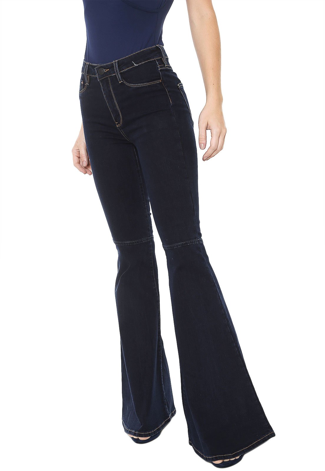 calça flare carmim