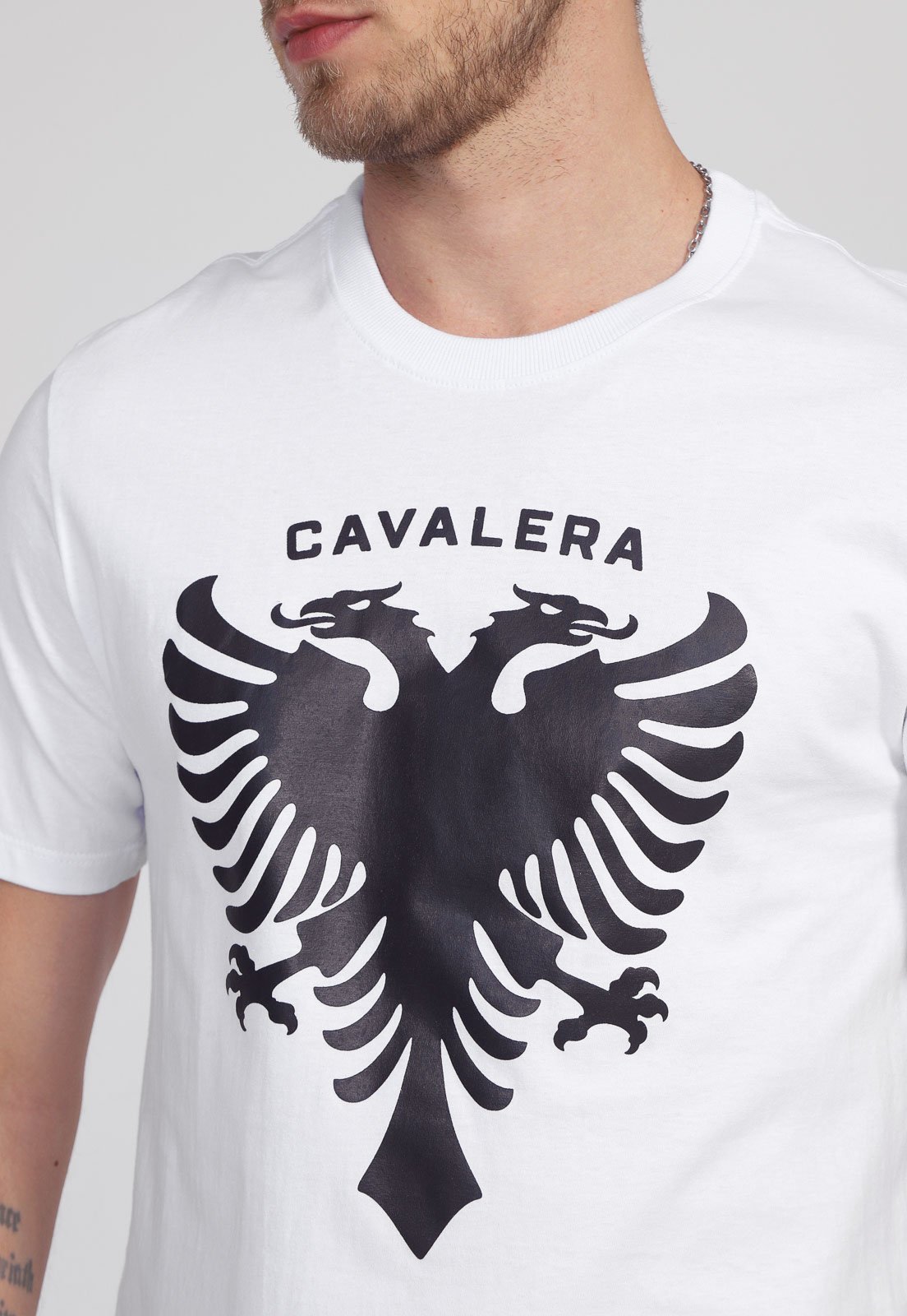 Camiseta Cavalera Masculina Águia Calçada SP - Branca - Masculina