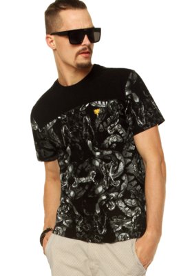 Camiseta Cavalera Correntes Preta - Compre Agora