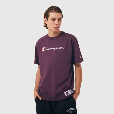 CAMISETA CHAMPION LIFE SCRIPT LOGO EMB