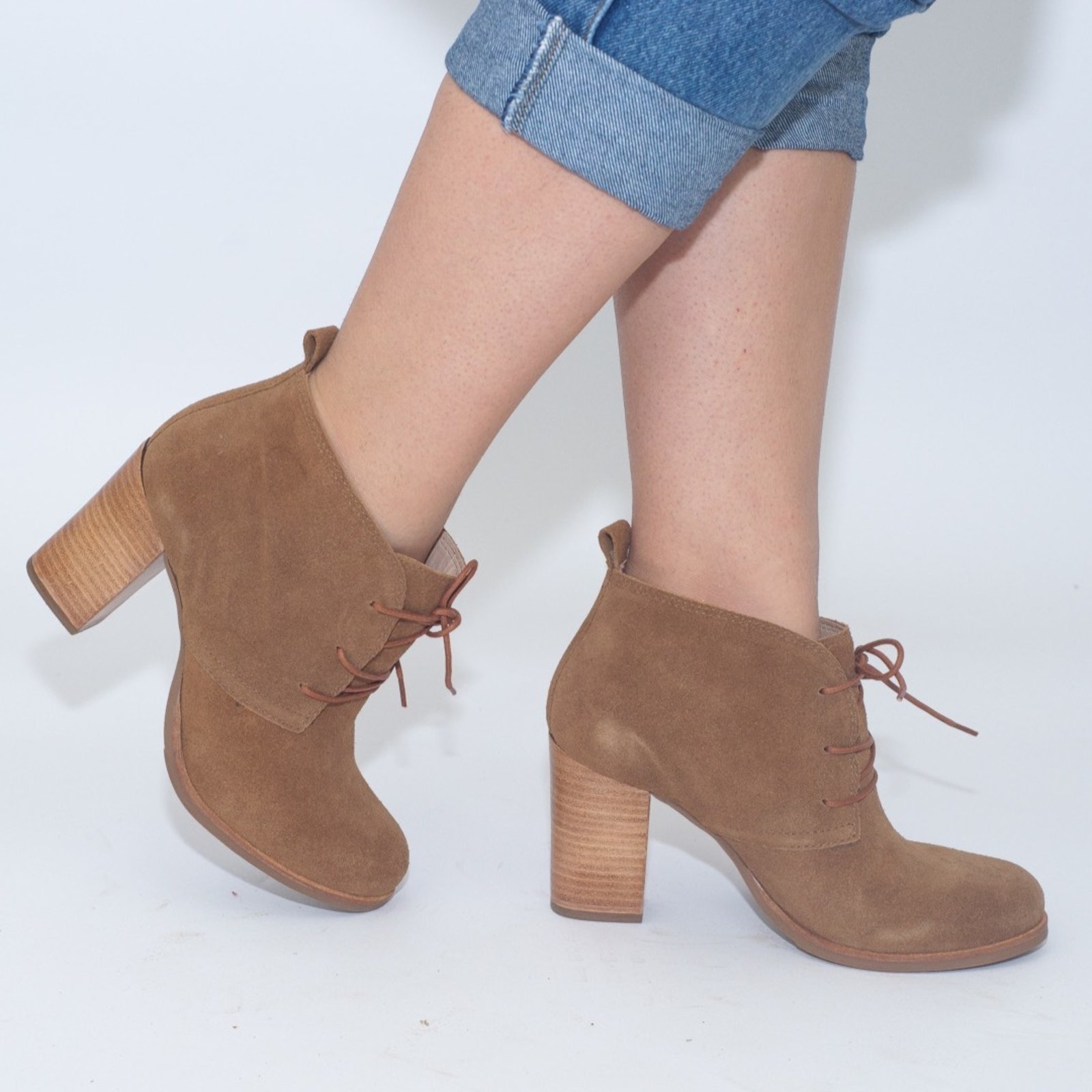 Ankle boot sales com cadarço