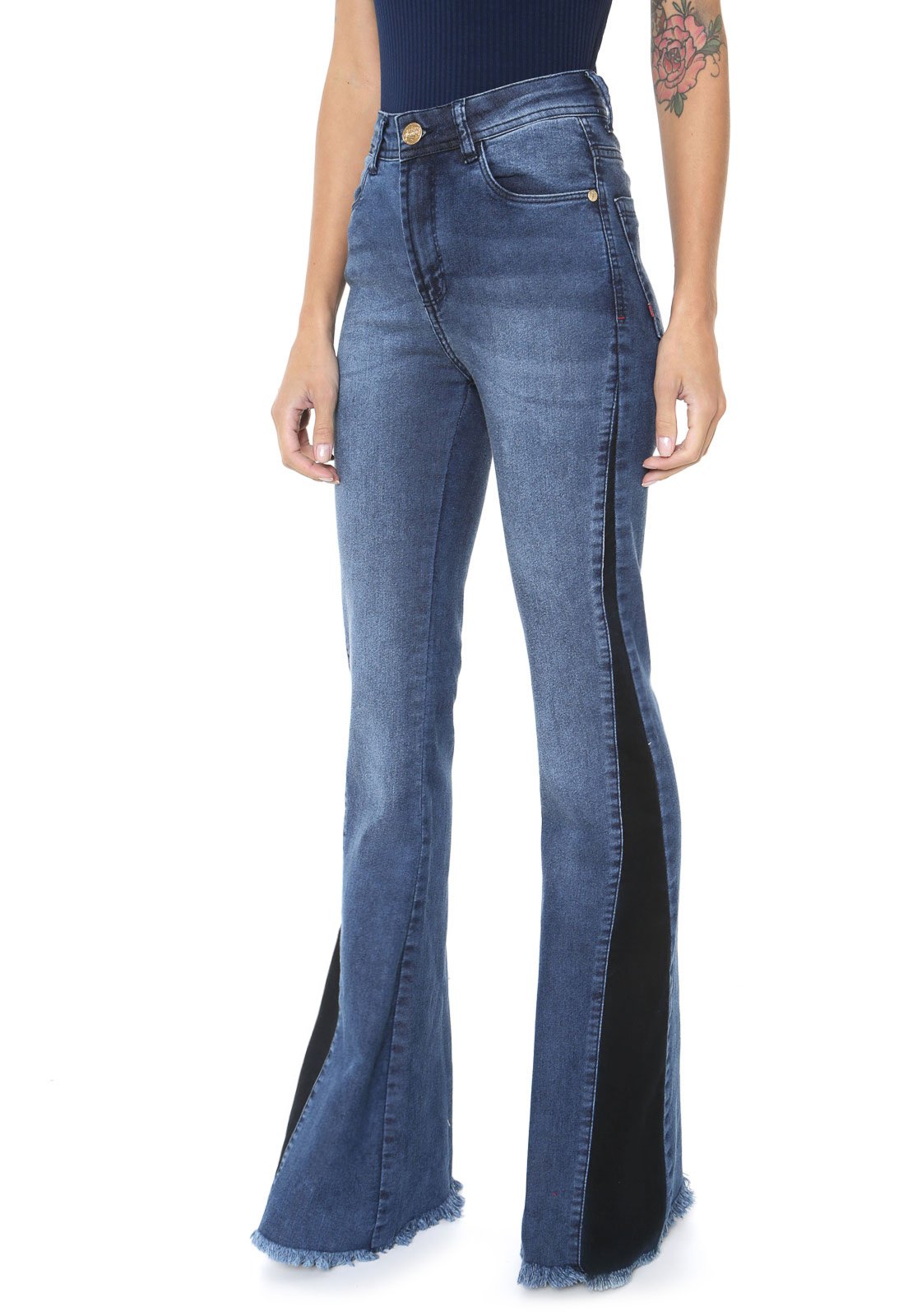 Calça flare jeans com listra sale lateral