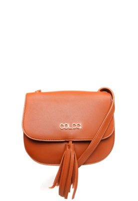 Bolsa Transversal Colcci Pequena Tassel Caramelo Menor preço em Bolsa Transversal Colcci Pequena Tassel Caramelo