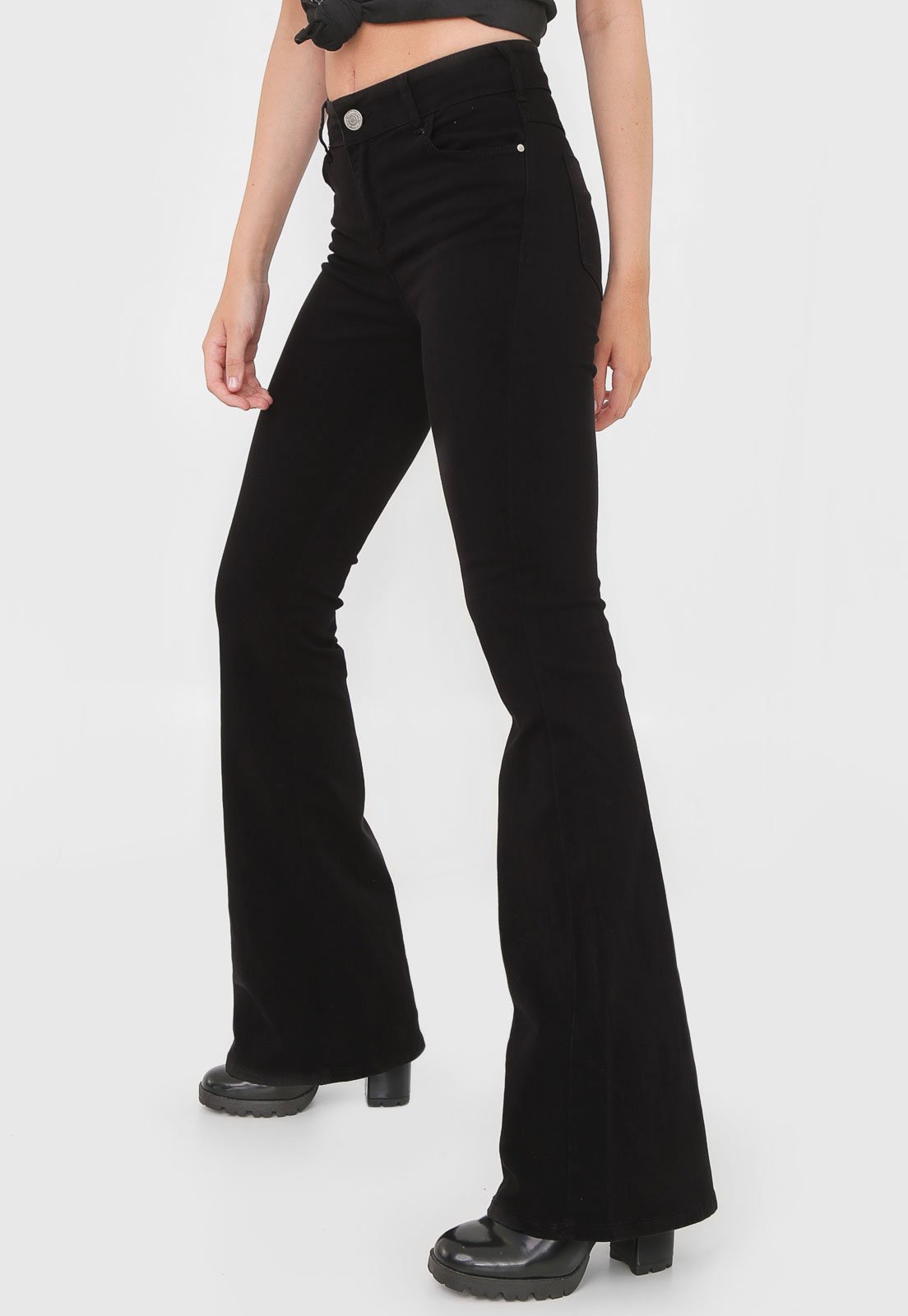 Calça flare hot sale colcci dafiti