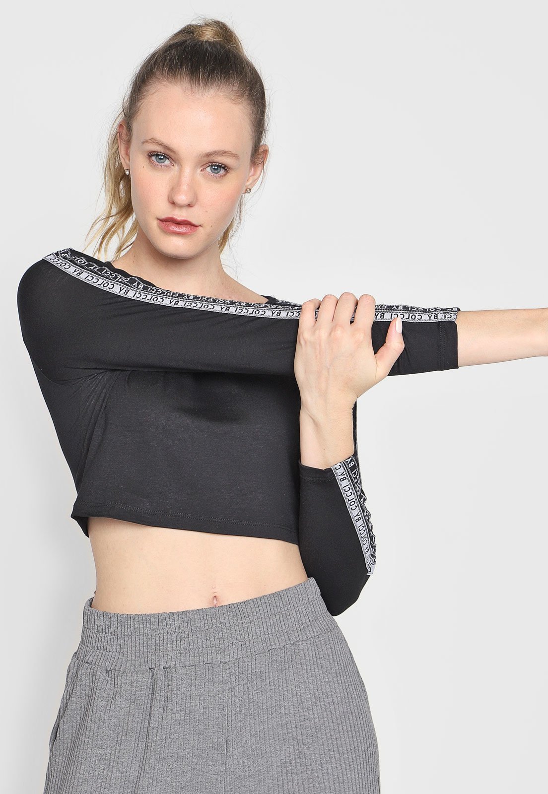 Blusa Cropped Colcci Fitness Sport Style Preta - Compre Agora