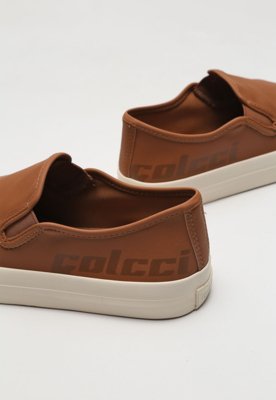 Tênis Material Resistente Slip On Colcci Liso Caramelo