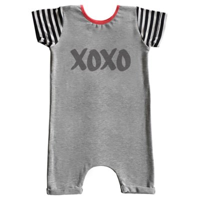 Macacão Curto Comfy XoXo Cinza Menor preço em Macacão Curto Comfy XoXo Cinza