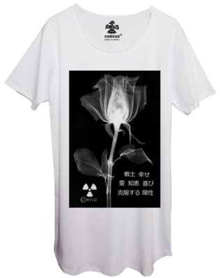 Camiseta Longline Corvuz Nerium Branca Menor preço em Camiseta Longline Corvuz Nerium Branca