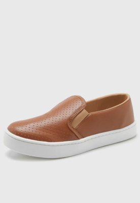 slip on caramelo