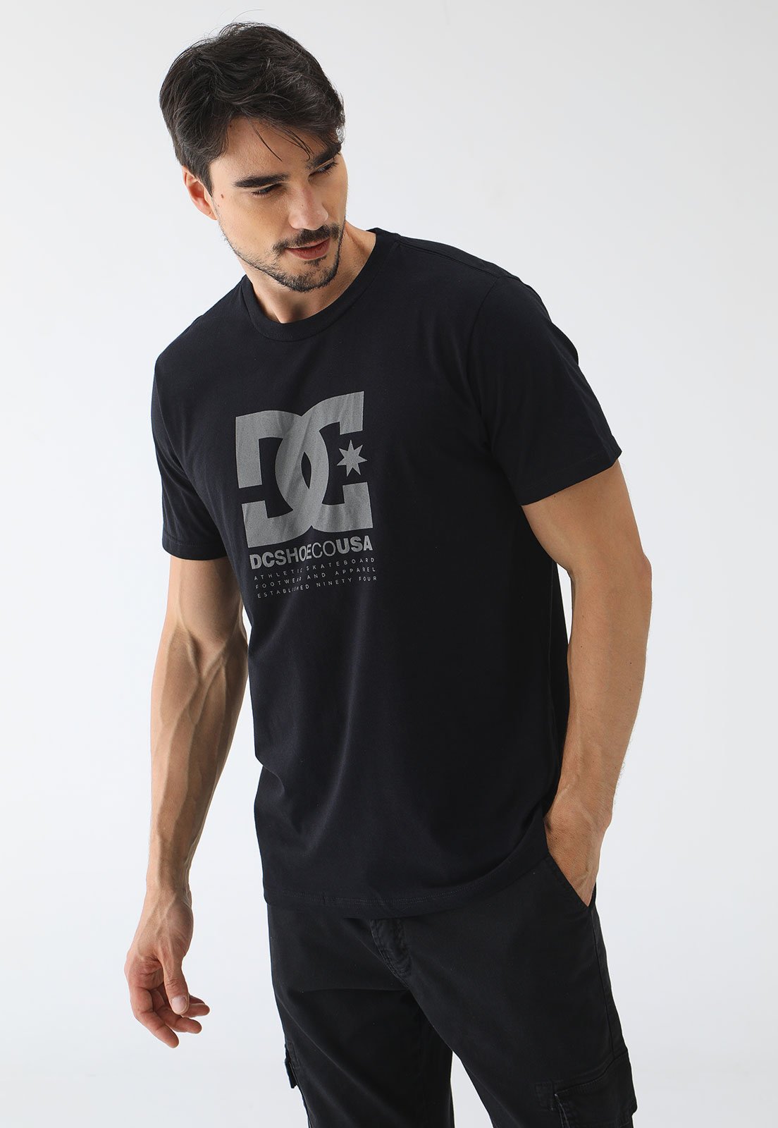 Camiseta DC Shoes Reta Estampada Preta