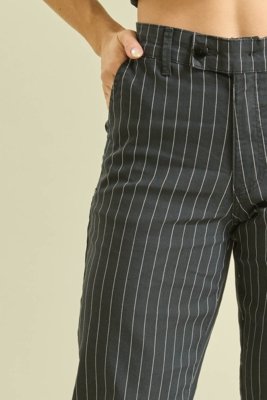 Calça Reta Feminina Risca De Giz Dialogo  Preto