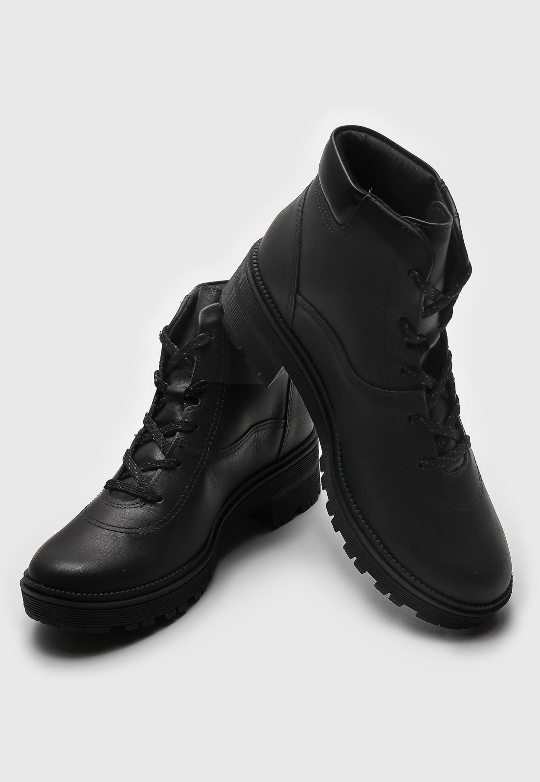 Bota Coturno Dakota Recortes Preta - Compre Agora | Dafiti Brasil