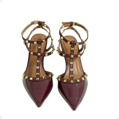 Scarpin Rockstud Obsession Vinho