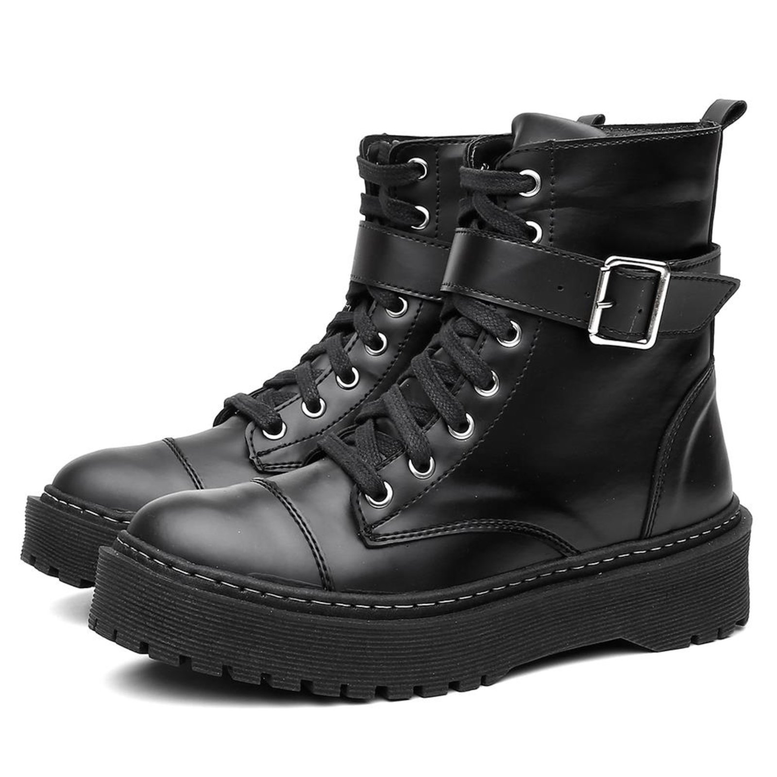 bota coturno flatform