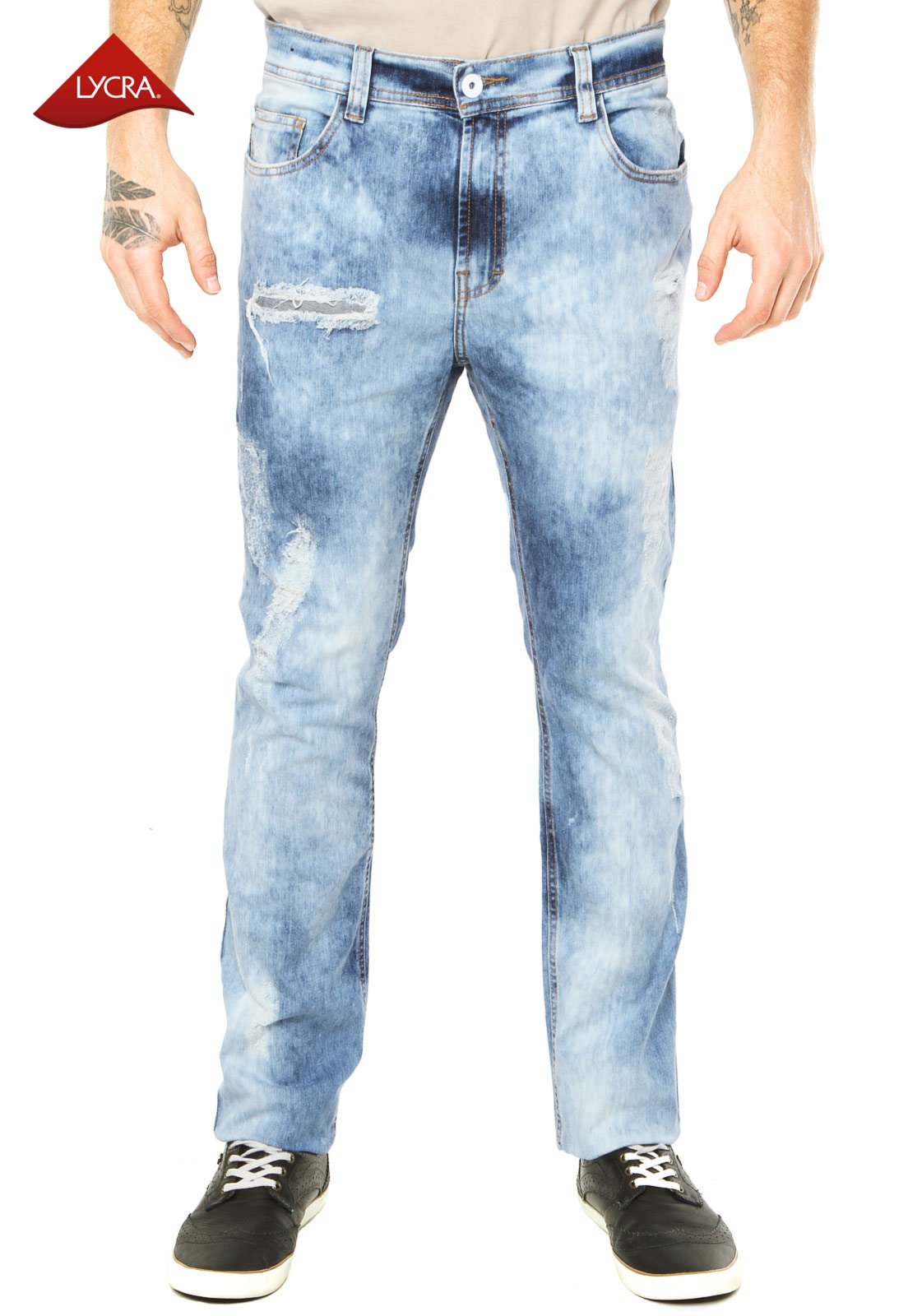 calça jeans masculina manchada