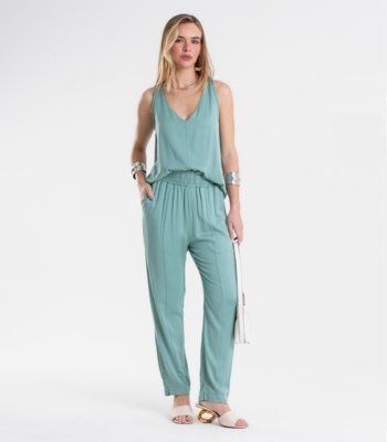 Calça Feminina Reta Em Viscose Endless Verde