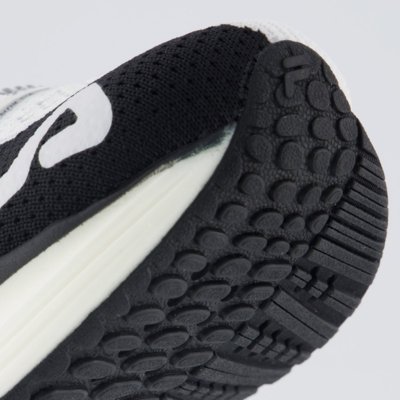 Tênis Fila Racer Speedzone Feminino Branco e Preto
