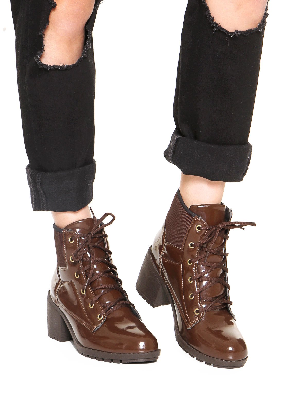 botas envernizadas