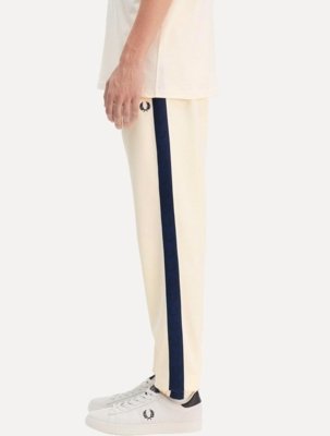 Calça Fred Perry Masculina Contrast Tape Track Off-White