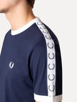 Camiseta Fred Perry Masculina Regular Taped Ringer Azul Marinho