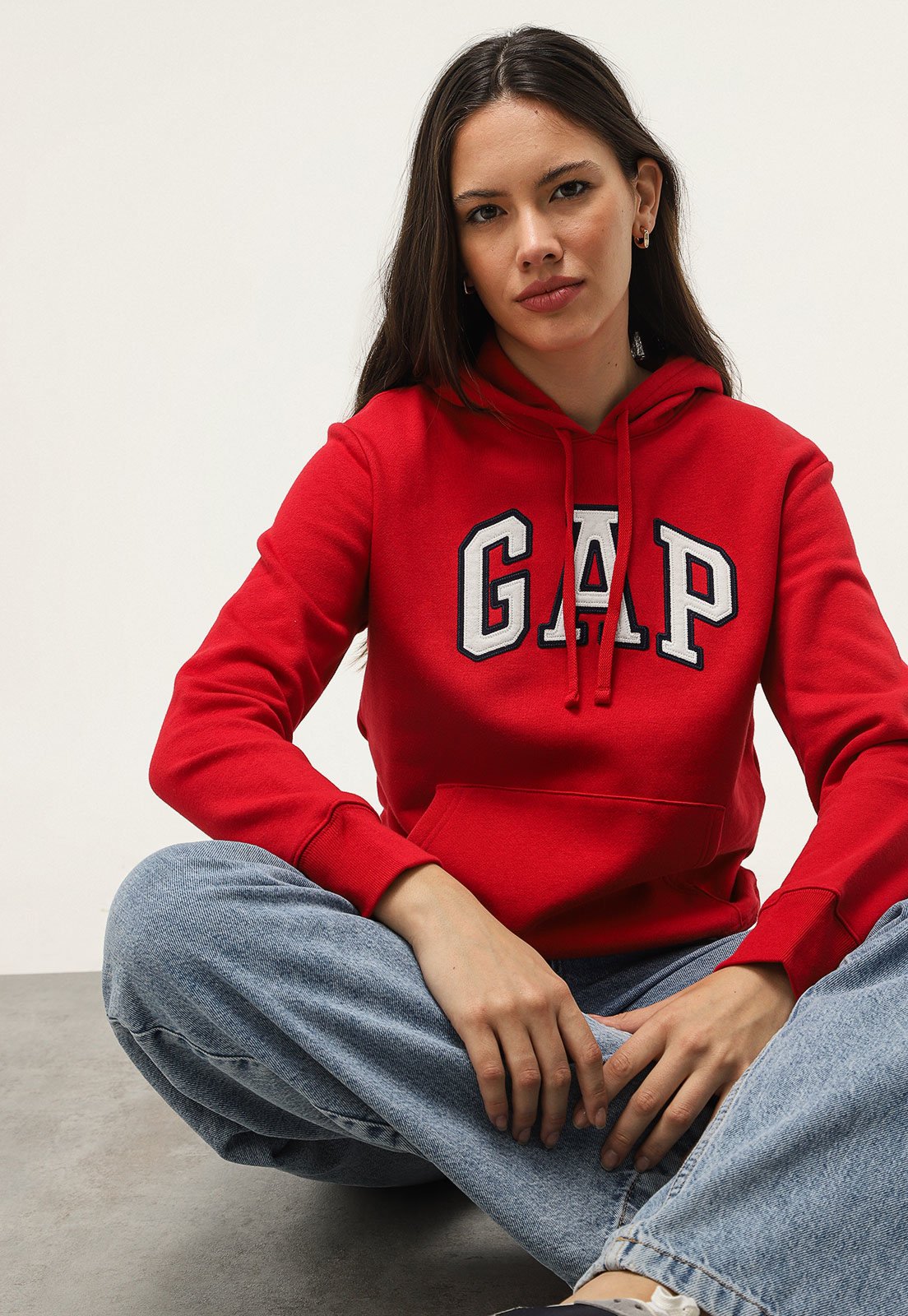 Blusa Moletom Gap Cinza Escuro e Vermelho - R1 Store Moda e Acessórios