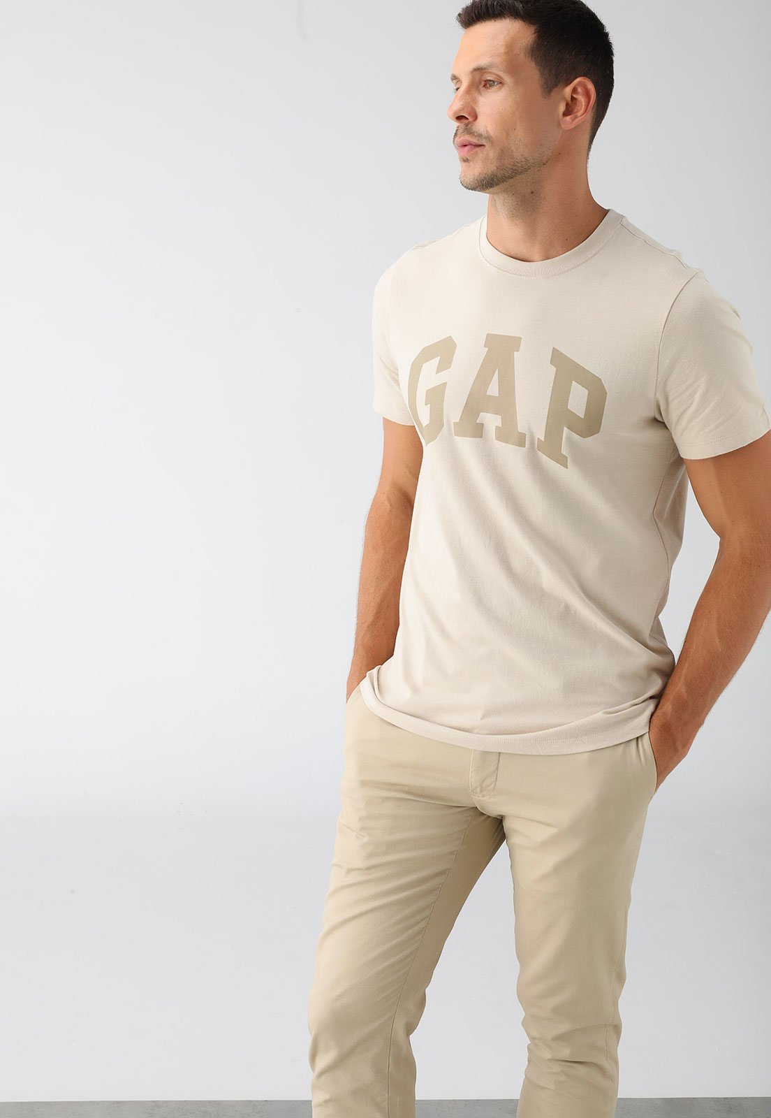 Camiseta GAP Logo Off-White