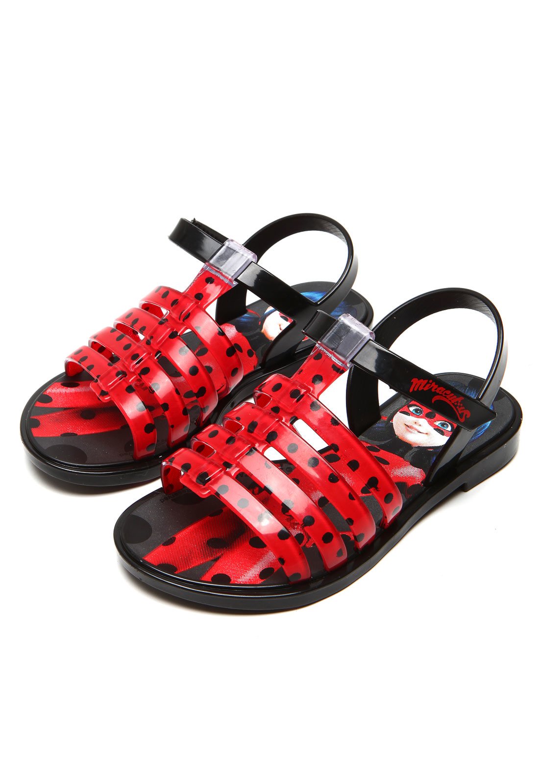 a sandália da ladybug