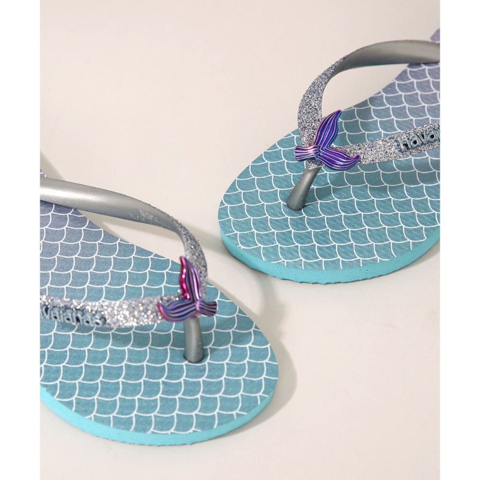 chinelo havaianas de sereia com glitter