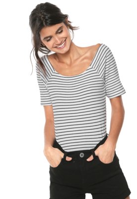 Blusa Hering Listrada Branca/Preta é boa?