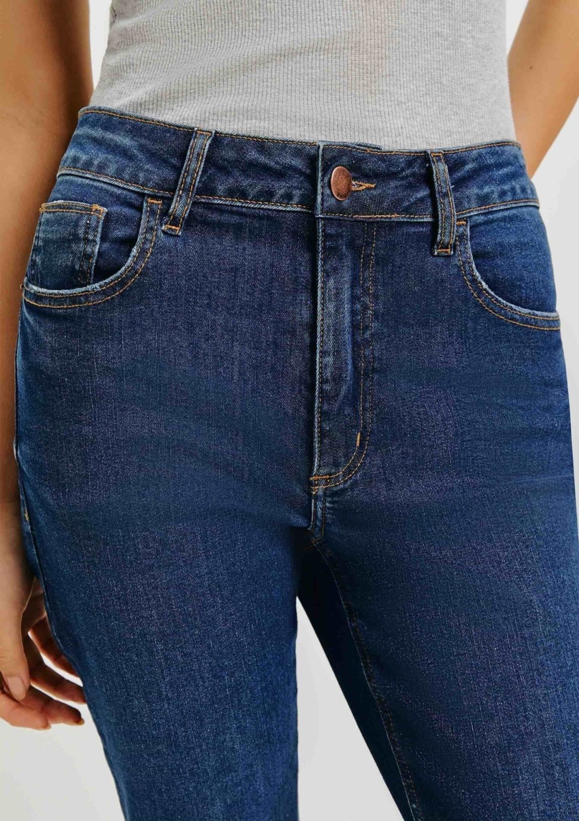 Calça jeans best sale flare petit hering