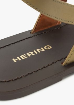 Sandália Rasteira Tachas Hering