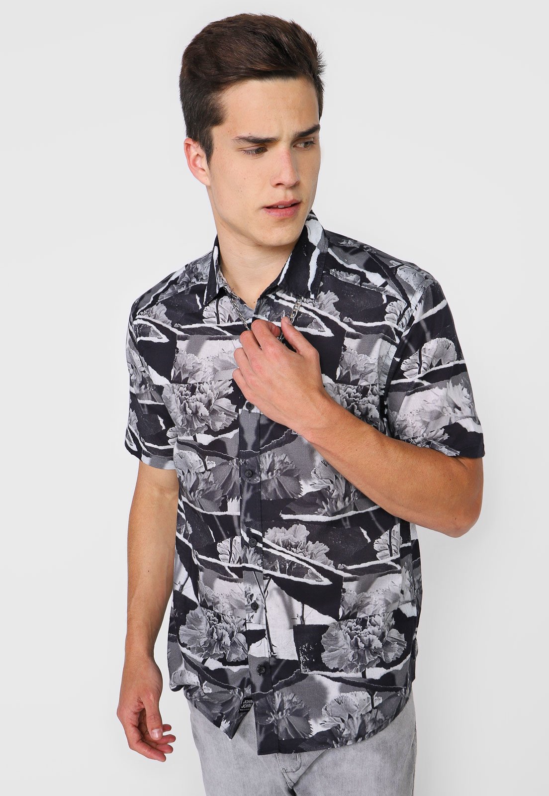 Camiseta John John Reta Estampada Preta - Compre Agora