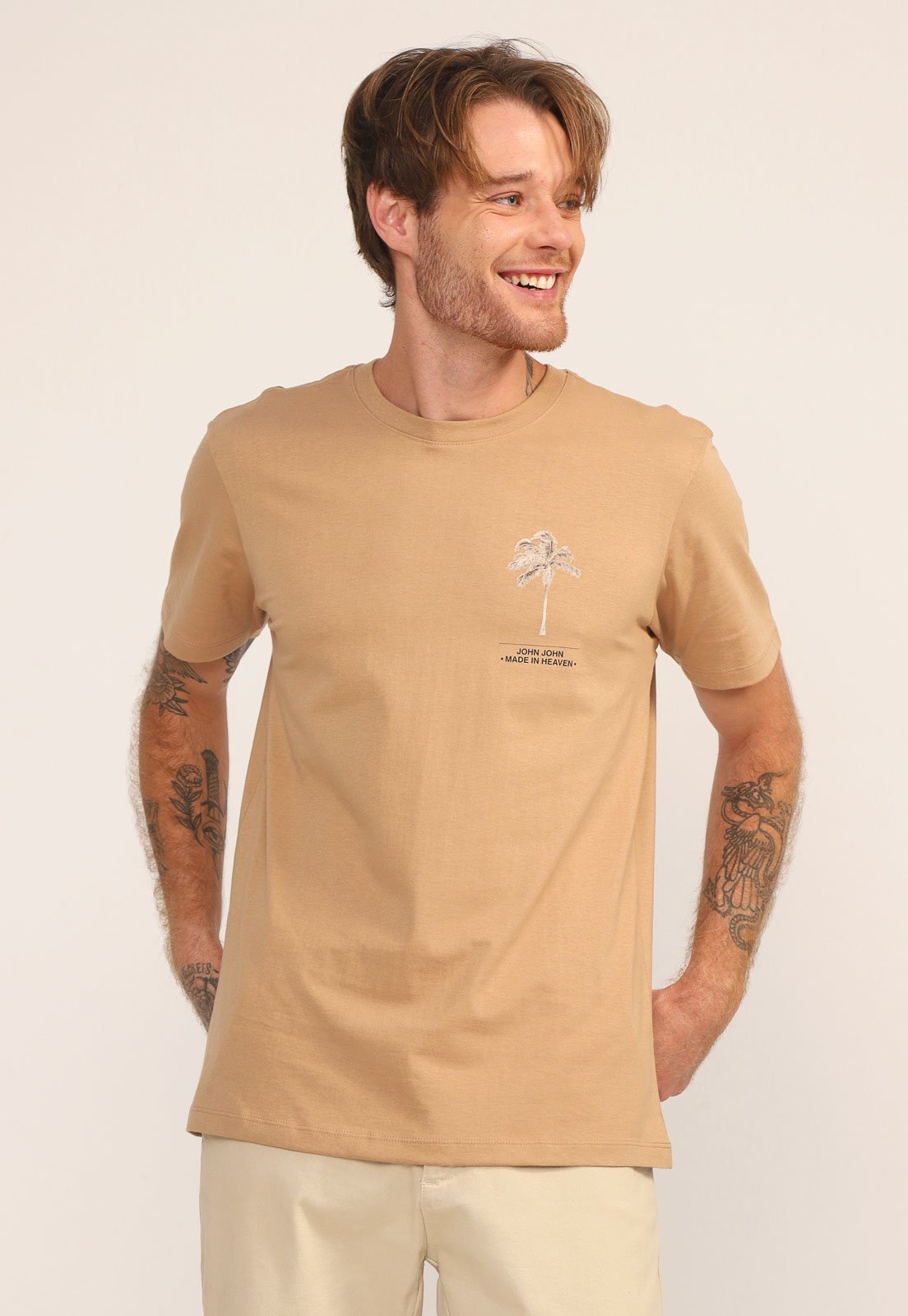 CAMISETA JOHN JOHN LOGO PRETA - Faz a Boa!