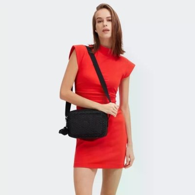 Bolsa Kipling Abanu M Signature Emb