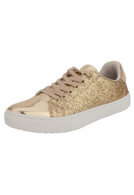 tenis com brilho dourado