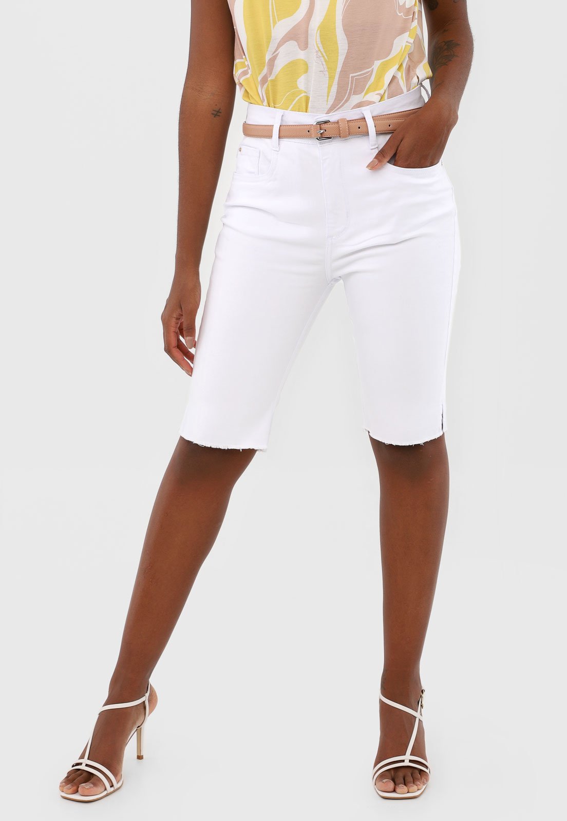 bermuda branca desfiada