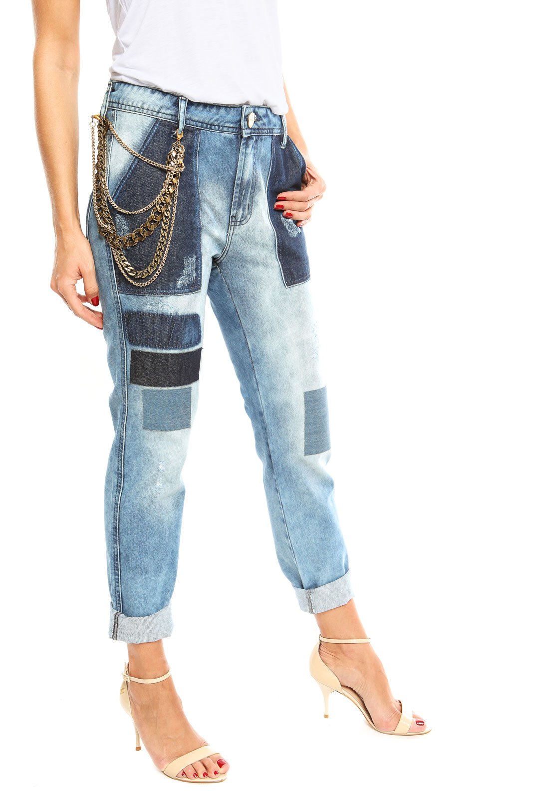 calça jeans com corrente feminina