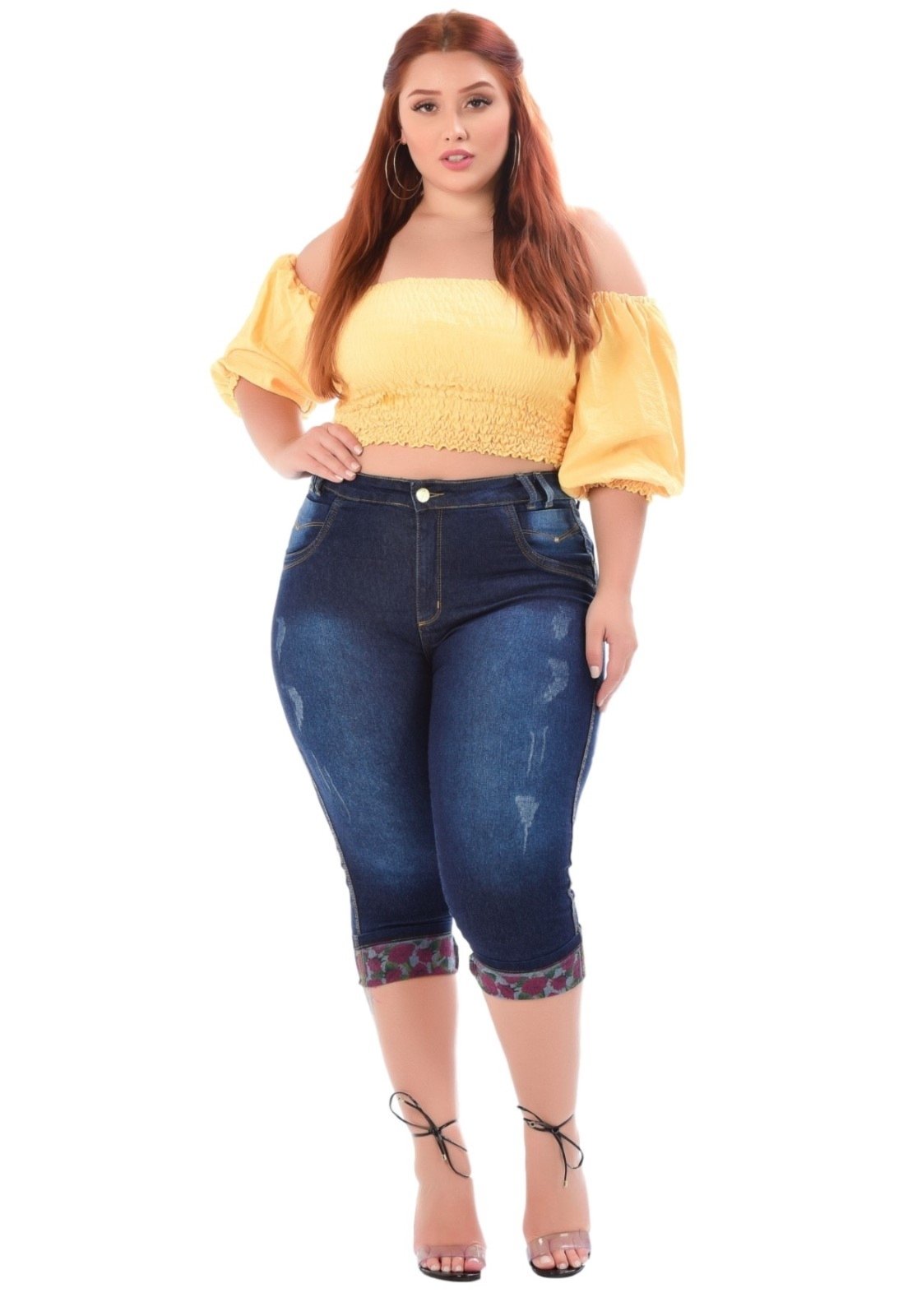 calça jeans cropped plus size