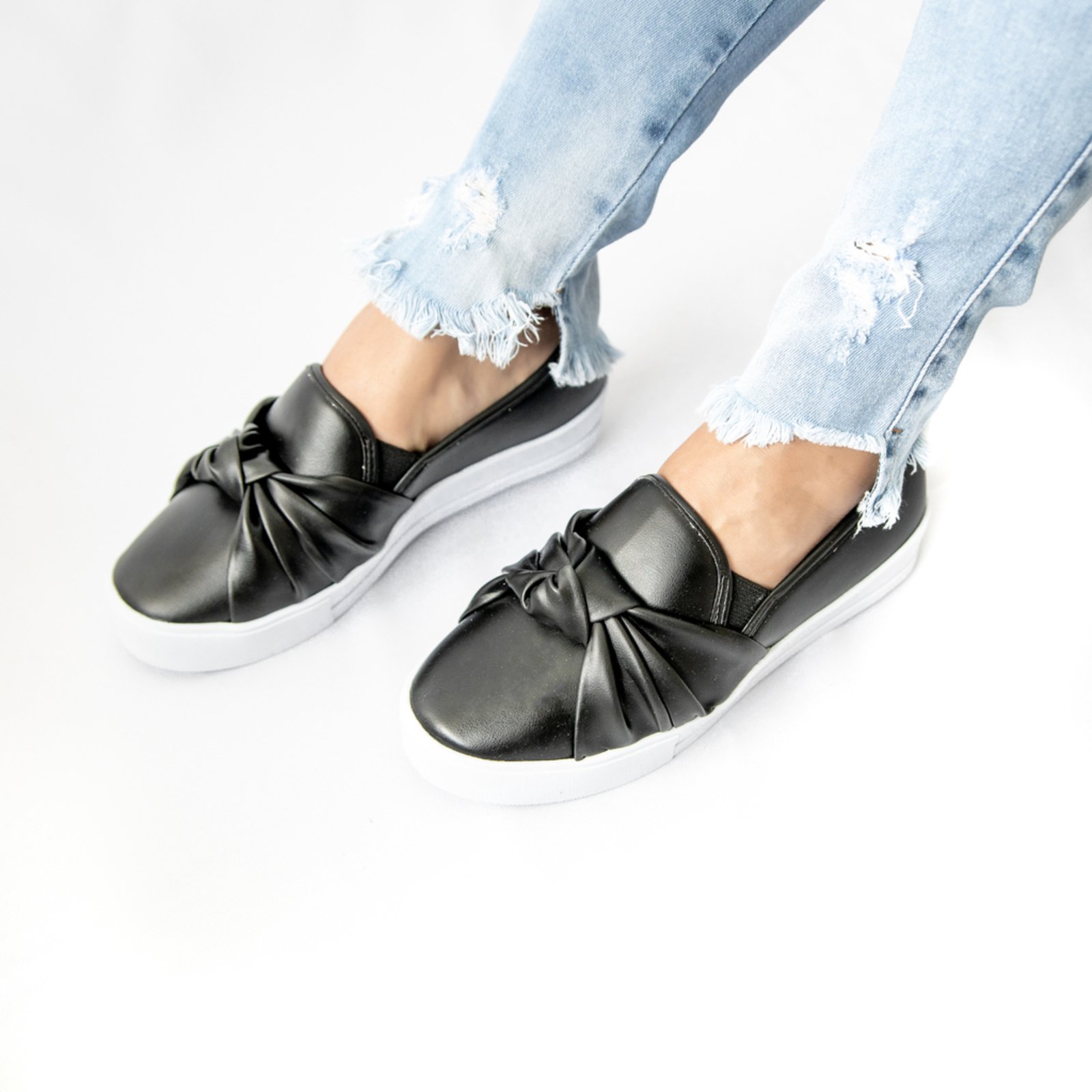 tênis slip on nozinho preto