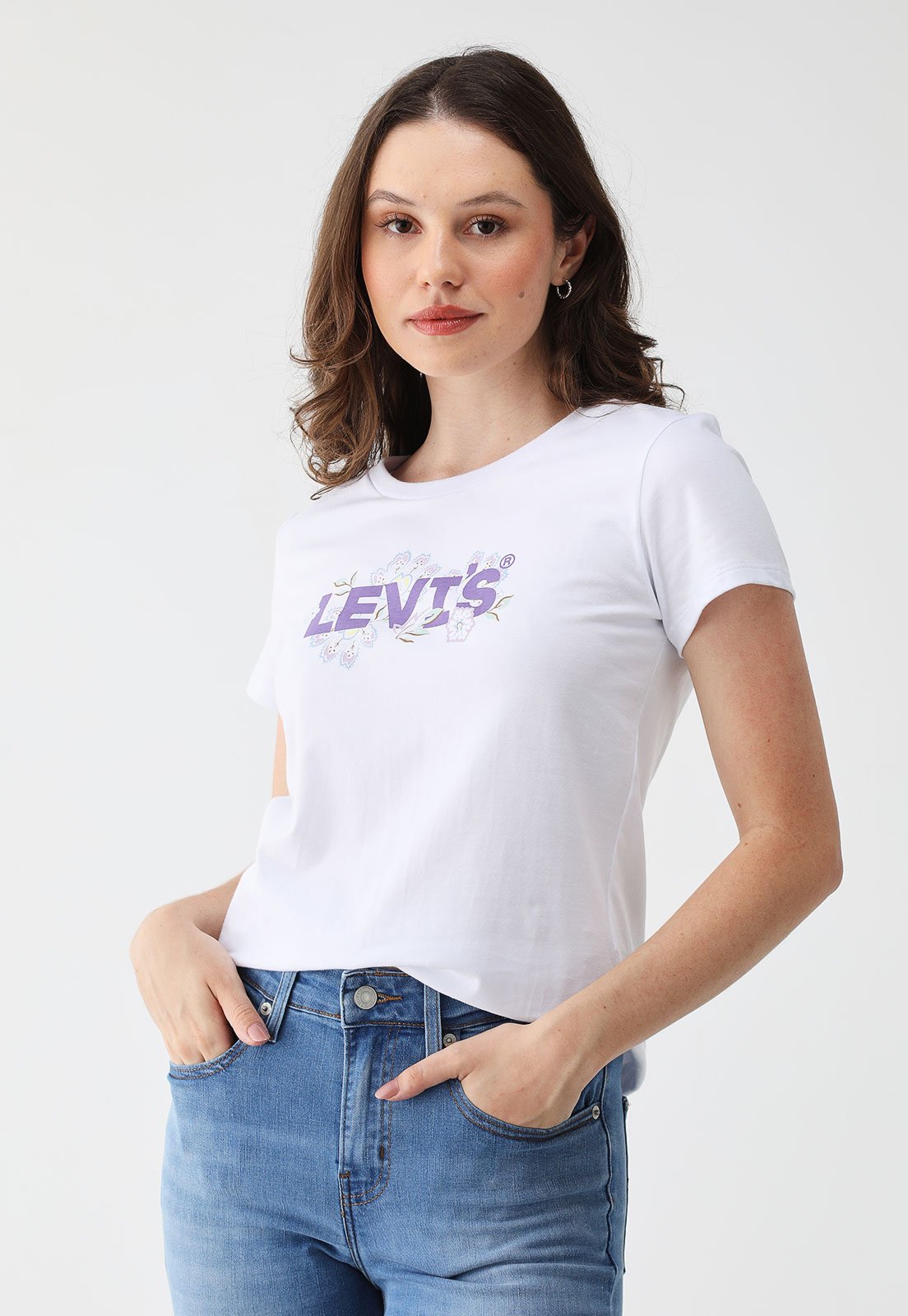 Camiseta Levis Slim Logo Branca