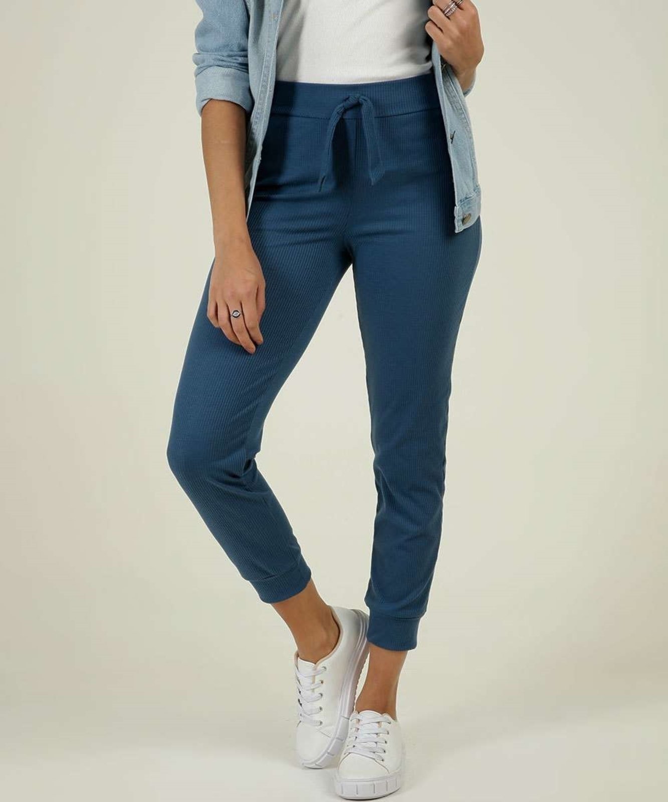 Calça store canelada feminina