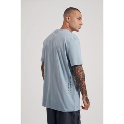 Camiseta Regular Core Azul Nublado