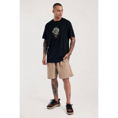 Camiseta Regular Espada Rosa Dolar Preto