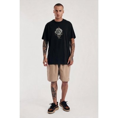 Camiseta Regular Espada Rosa Dolar Preto