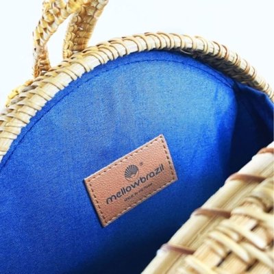 BOLSA DE PRAIA DE RATTAN ESTRUTURADA COM FORRO - MALDIVAS - Azul - MELLOW BRAZIL