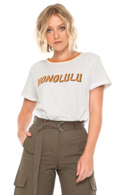 Camiseta MNG Barcelona Lettering Branca é boa?