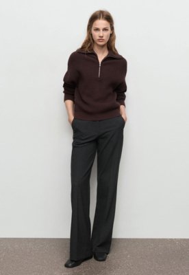 Calça Feminina Mango Modelagem Ampla Preta